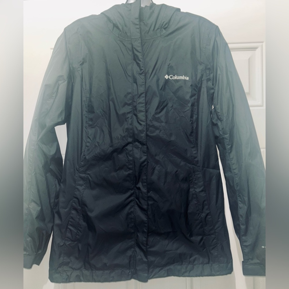 ** Columbia ** Womens Boutique Rain Jacket Raincoat Medium Outerwear Black